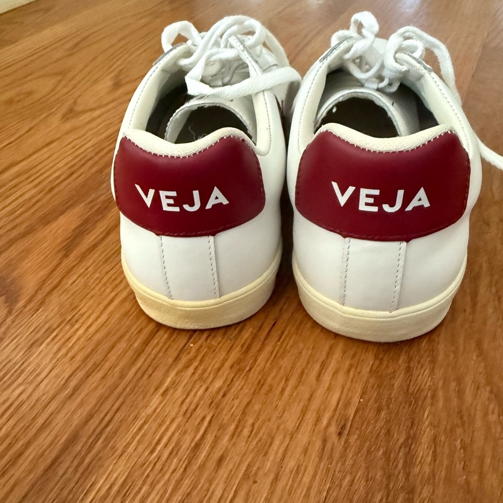 Veja White and Burgundy Men's Sneakers - Picture 2 of 6